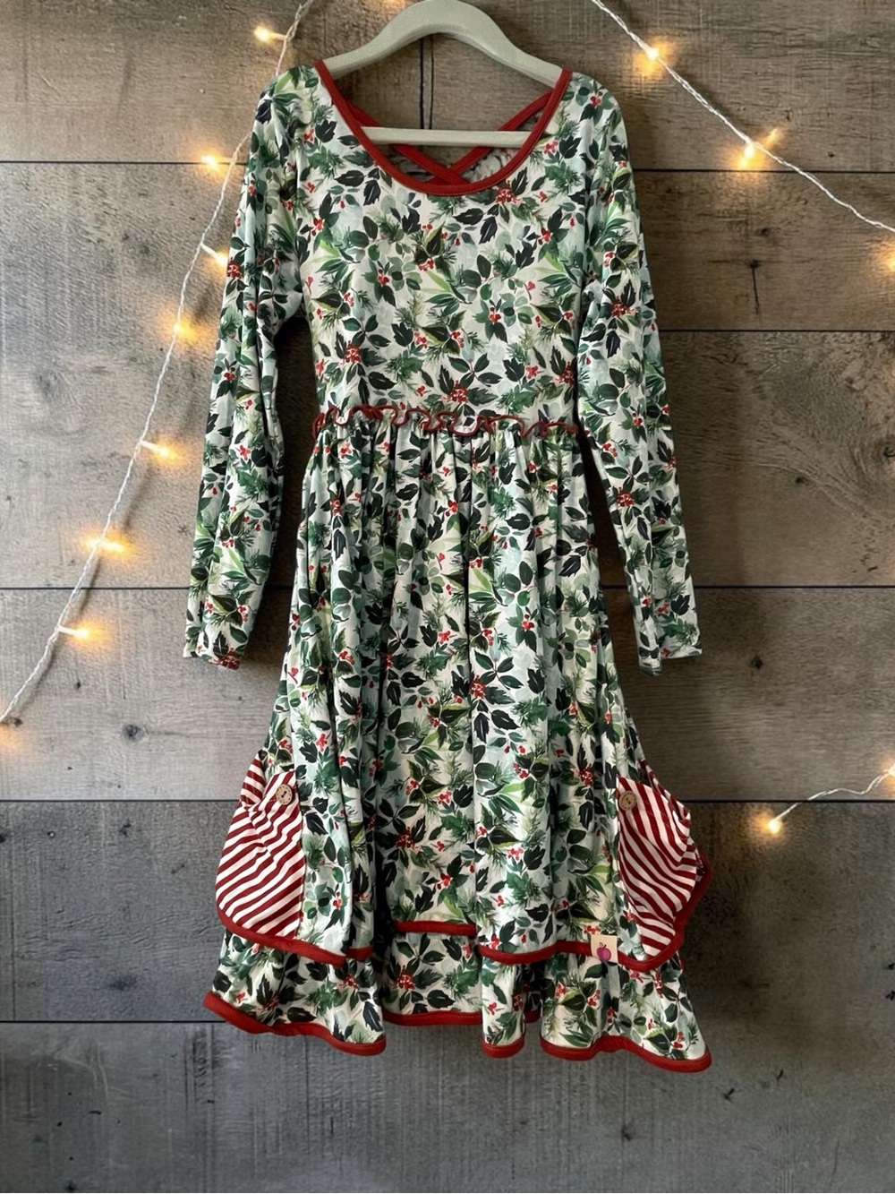 Cheeky Plum Holiday Green Holly Print Long Sleeve Dress with Red Trim Size 8 yr